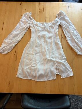 Aritzia Wilfred White Peasant-Sleeve Mini Dress